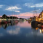 Kajuete, Direkt Am Kurpark